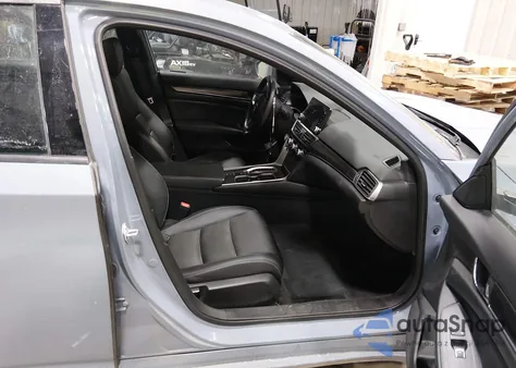 2022 Honda Accord Hybrid Sport from USA, damaged, VIN 1HGCV3F26NA033760